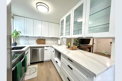 7353 29th Avenue SW, Seattle, WA 98126 - Photo 12