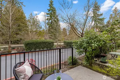 10595 NE 12th Place #102, Bellevue, WA 98004 - Photo 30