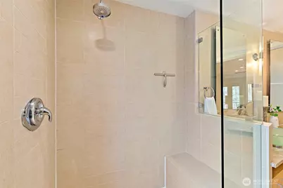 10595 NE 12th Place #102, Bellevue, WA 98004 - Photo 26