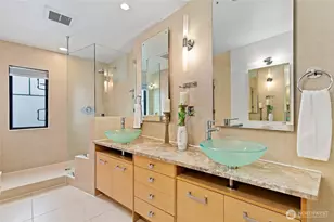 10595 NE 12th Pl, Bellevue, WA 98004 - Photo 24