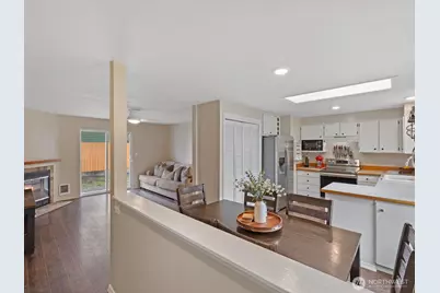 5827 145th Street NE, Marysville, WA 98271 - Photo 4