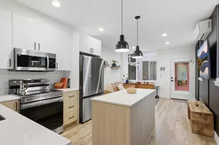 909 Hiawatha Pl S, Seattle, WA 98144 - Photo 6