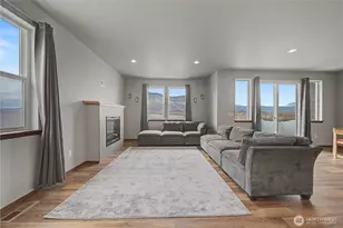 436 Hammond Ln, Rock Island, WA 98850 - Photo 12