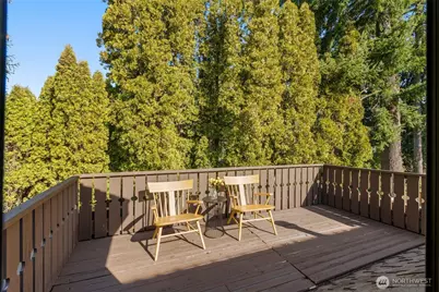 4478 142nd Avenue SE, Bellevue, WA 98006 - Photo 32