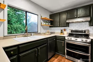 16825 17th Ave SE, Bothell, WA 98012 - Photo 8