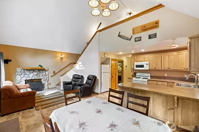 214 Paradise Dr, Ashford, WA 98304 - Photo 10