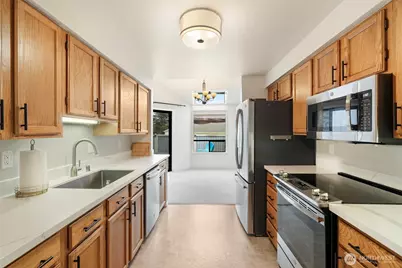 18604 48th Place S, SeaTac, WA 98188 - Photo 10