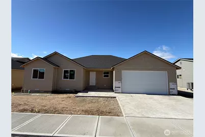 122 Salmon Drive, Wenatchee, WA 98801 - Photo 1