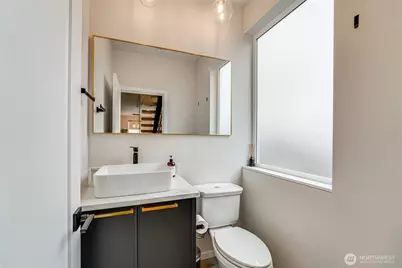 2014 E Pine Street #B, Seattle, WA 98122 - Photo 10