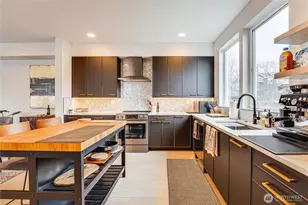 2014 E Pine St, Seattle, WA 98122 - Photo 6