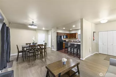 4241 Q St NE, Auburn, WA 98002 - Photo 8