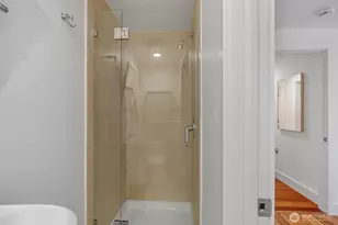 633 NW 85th St, Seattle, WA 98117 - Photo 16