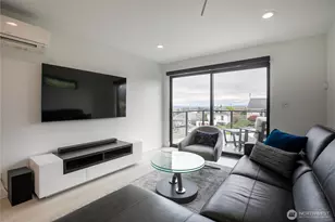 4727 36th Ave SW, Seattle, WA 98126 - Photo 8