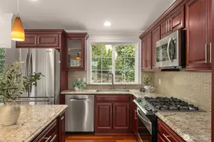 11004 100th Ave NE, Kirkland, WA 98033 - Photo 6