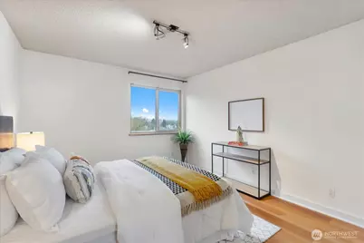 732 11th Avenue E #404, Seattle, WA 98102 - Photo 22