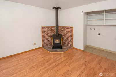 2230 Mountain View Avenue W, Tacoma, WA 98466 - Photo 10