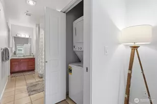 2000 Alaskan Wy, Seattle, WA 98121 - Photo 6