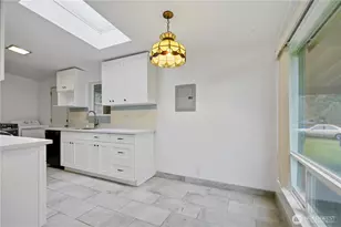 1614 144th Ave SE, Bellevue, WA 98007 - Photo 8