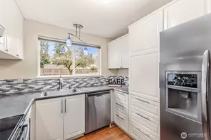 2611 NE 23rd Pl, Renton, WA 98056 - Photo 14