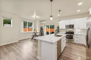 11217 Country Club Pl, Anderson Island, WA 98303 - Photo 8