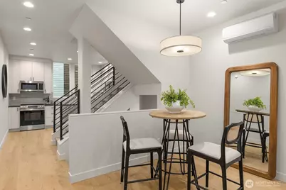 1104 B 34th Avenue, Seattle, WA 98122 - Photo 12