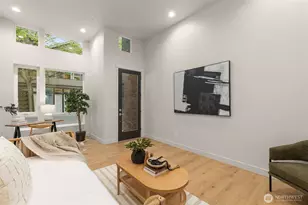 1104 B 34th Ave, Seattle, WA 98122 - Photo 4