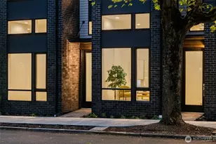 1104 C 34th Ave, Seattle, WA 98122 - Photo 2