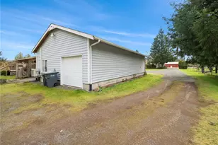 12728 Pioneer Way E, Buckley, WA 98321 - Photo 36