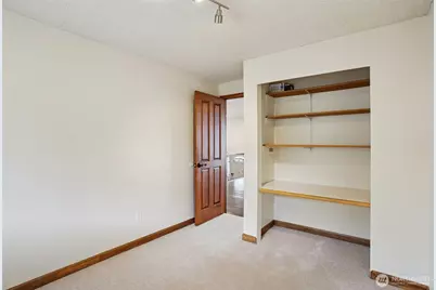 6111 Hawthorne Terrace NE NE, Tacoma, WA 98422 - Photo 18