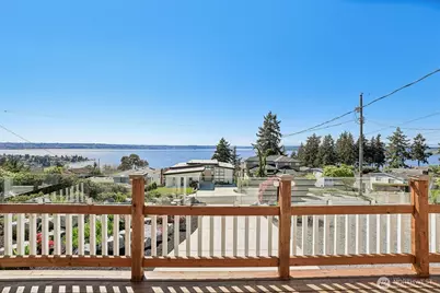6111 Hawthorne Terrace NE NE, Tacoma, WA 98422 - Photo 4