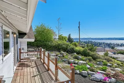 6111 Hawthorne Terrace NE NE, Tacoma, WA 98422 - Photo 2