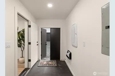 14035 Densmore Avenue N, Seattle, WA 98133 - Photo 26