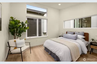 14035 Densmore Avenue N, Seattle, WA 98133 - Photo 20
