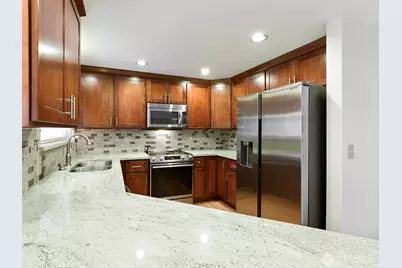 8202 48th Street Ct W, University Place, WA 98467 - Photo 2