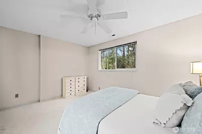 9919 NE 144th Lane #606, Kirkland, WA 98034 - Photo 16