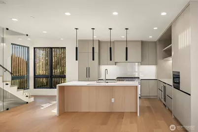 415 99th Avenue NE, Bellevue, WA 98004 - Photo 6