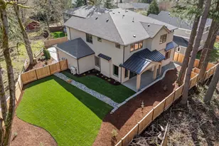 24922 SE 17th St, Sammamish, WA 98075 - Photo 38