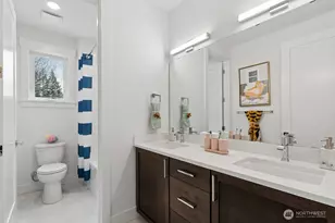 24922 SE 17th St, Sammamish, WA 98075 - Photo 34