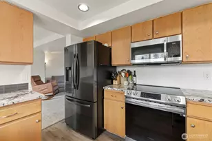 11413 SE 219th Pl, Kent, WA 98031 - Photo 10