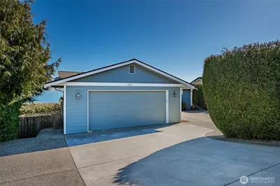 8024 Chinook Way, Blaine, WA 98230 - Photo 2