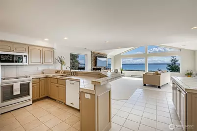 8024 Chinook Way, Blaine, WA 98230 - Photo 6