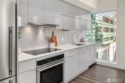 450 S Main Street #311, Seattle, WA 98104 - Photo 6