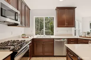 2839 Hyland St, DuPont, WA 98327 - Photo 10