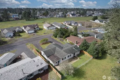 198 Octopus Avenue NE, Ocean Shores, WA 98569 - Photo 2