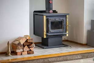 1813 E 3rd St, Port Angeles, WA 98362 - Photo 8