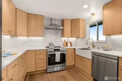 2332 17th Avenue S, Seattle, WA 98144 - Photo 14