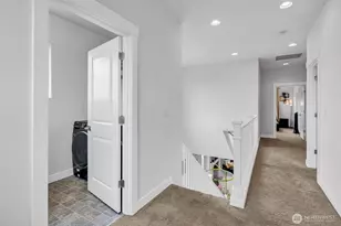 1705 NE Falls Dr, Issaquah, WA 98029 - Photo 22