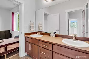 1705 NE Falls Dr, Issaquah, WA 98029 - Photo 36