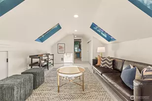 12250 Densmore Ave N, Seattle, WA 98133 - Photo 20