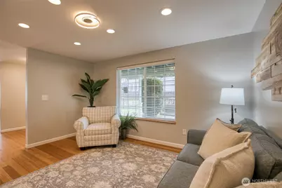 828 Ocean Avenue, Cosmopolis, WA 98595 - Photo 4